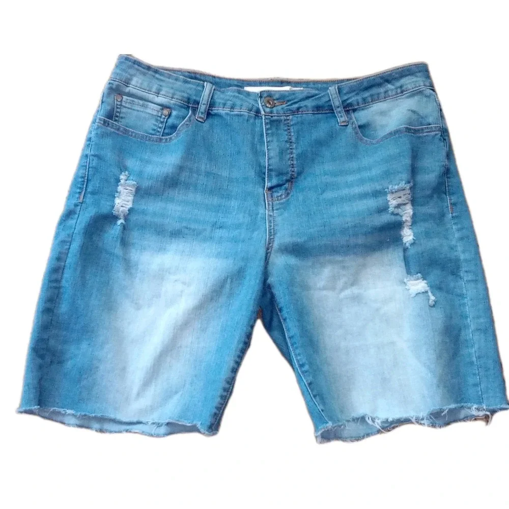 IT Jeans Tiffany Long‎ Rider Bermuda Shorts Sz 14 Distessed Stretch Denim